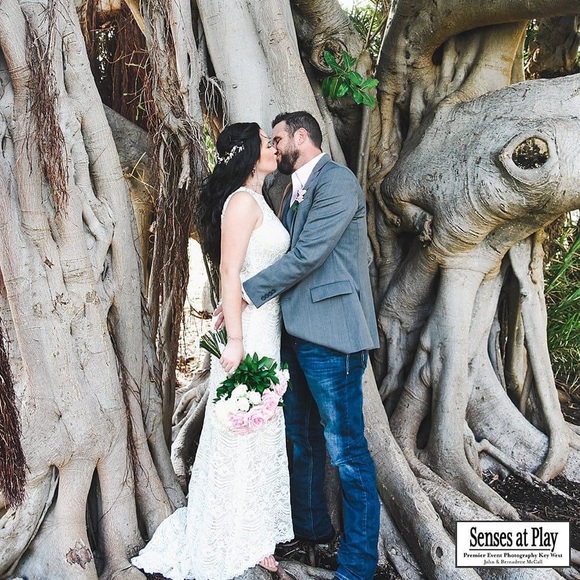 Meet your Posher, Emily - Picture 2 of 2